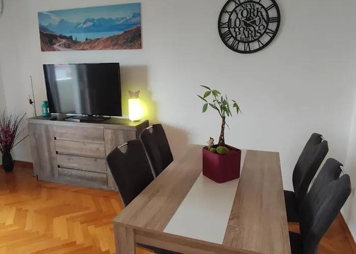 Apartment Aki