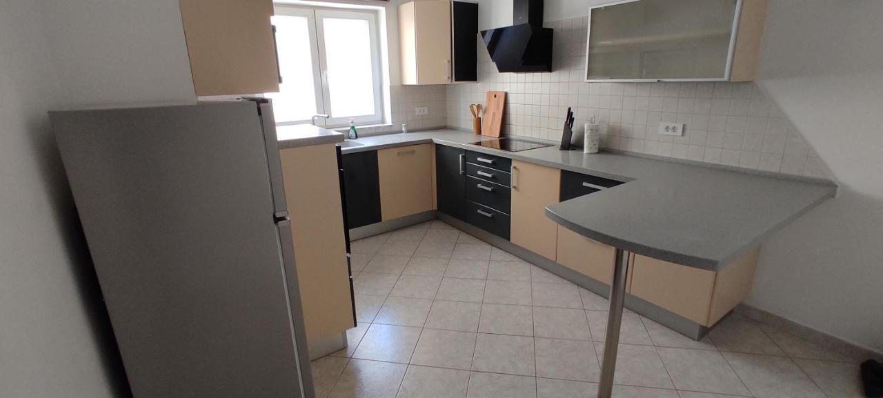 Aki Apartment *
